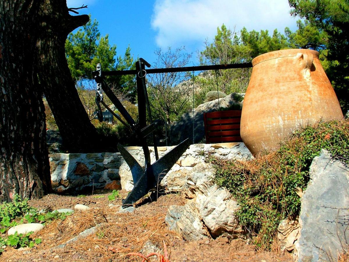 Villa M - Villa With Private Pool And Yard Anatoli  Екстер'єр фото